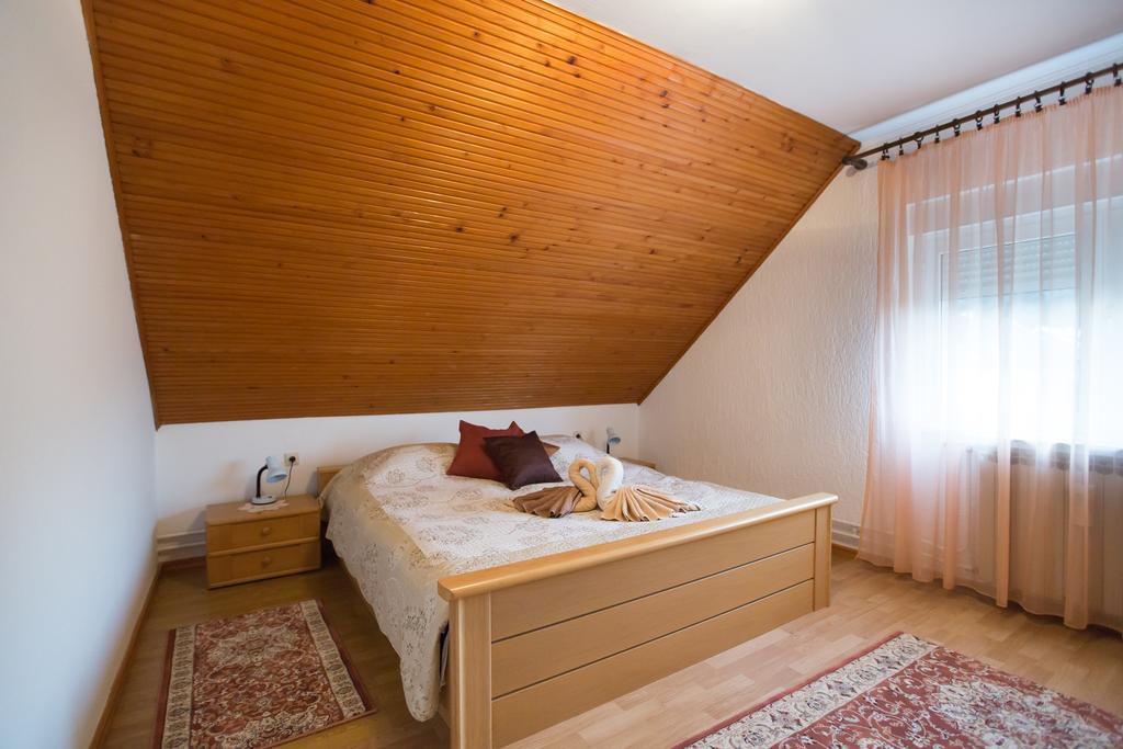Apartman Belin Ogulin Luaran gambar
