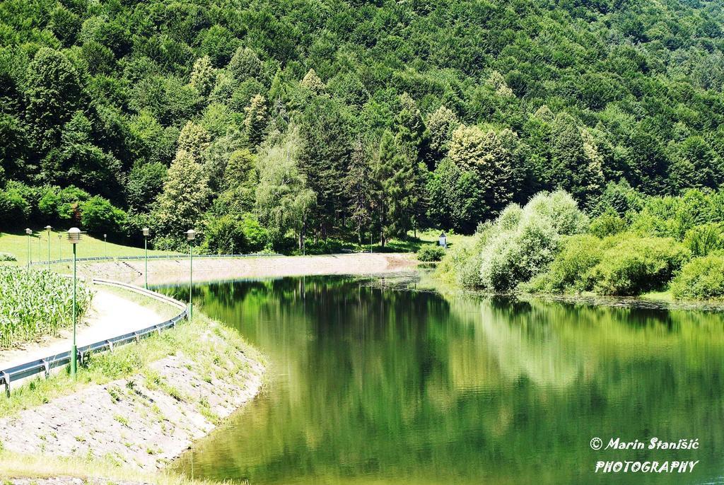 Apartman Belin Ogulin Luaran gambar